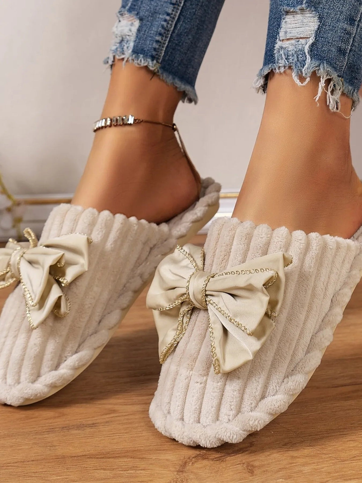 Bow Embellished Indoor Slippers - TheMomCo.
