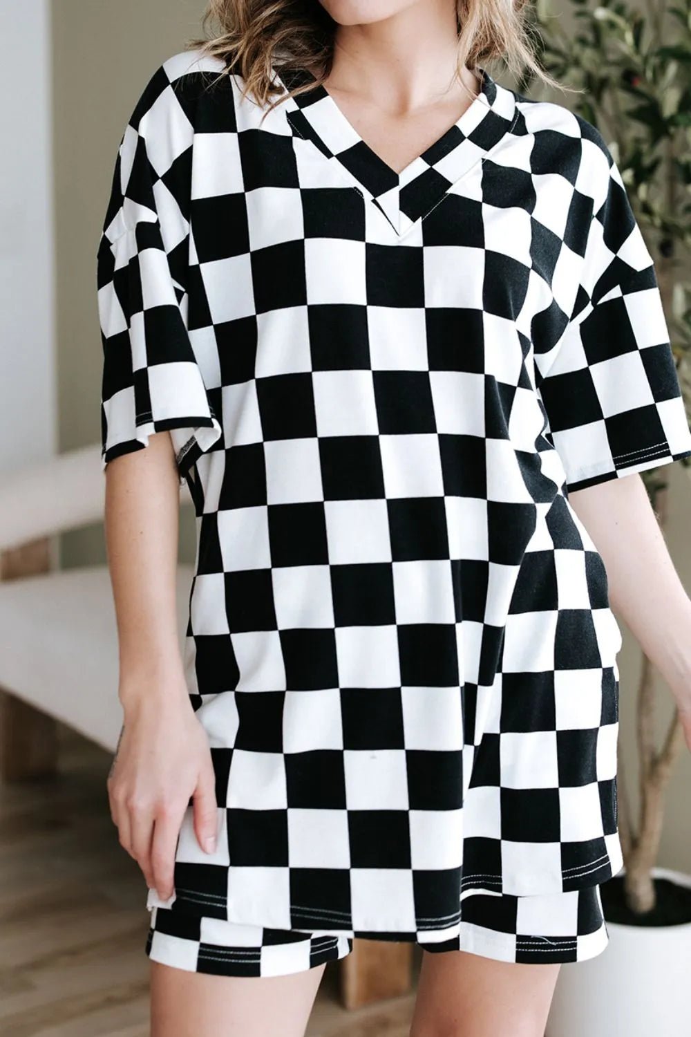 Checkerboard V Neck Loose Tee and Shorts Set - TheMomCo.