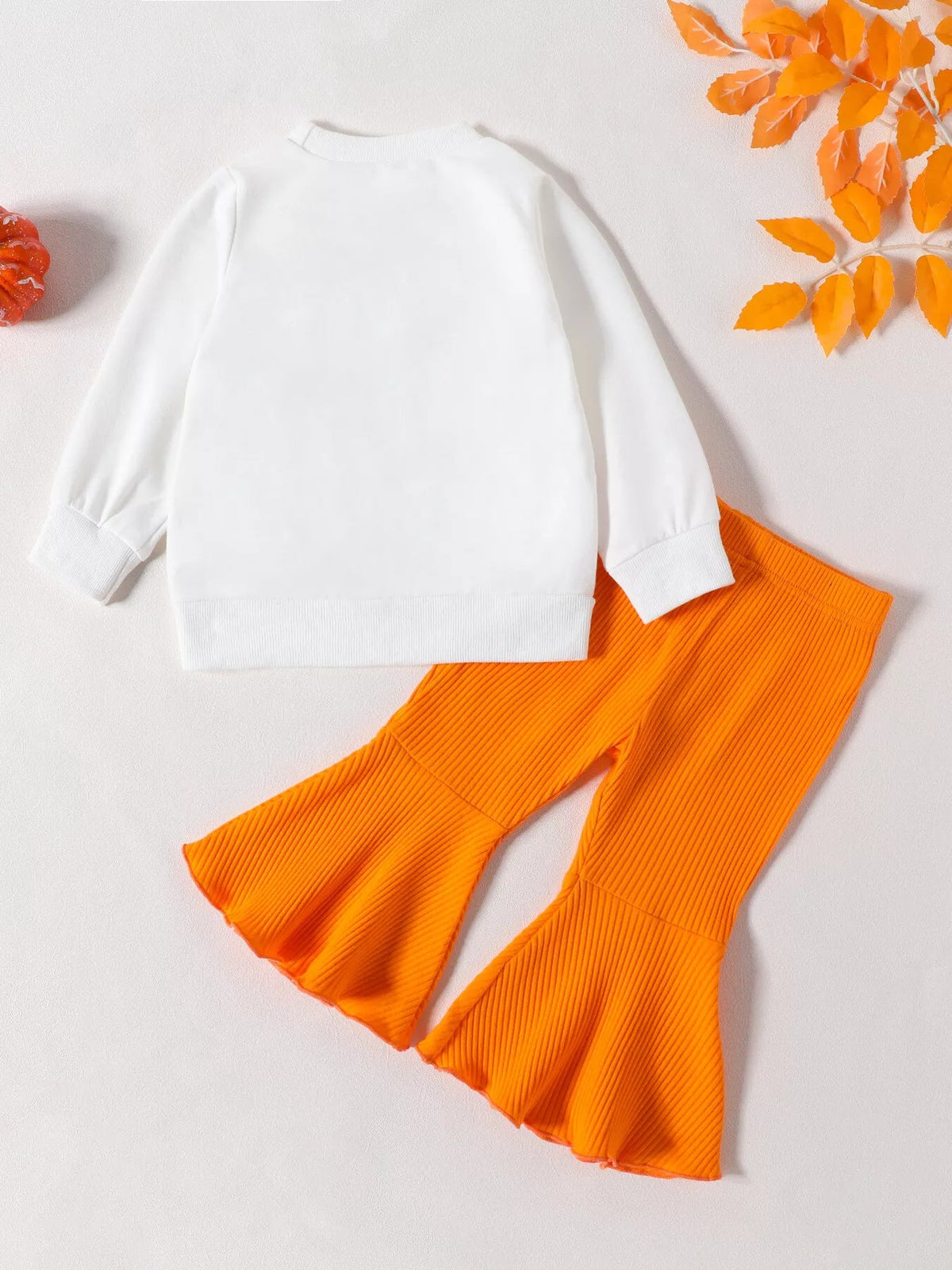 Children's Howdy Pumpkin Graphic Long Sleeve Sweatshirt and Ribbed Bell Pants Set - TheMomCo.