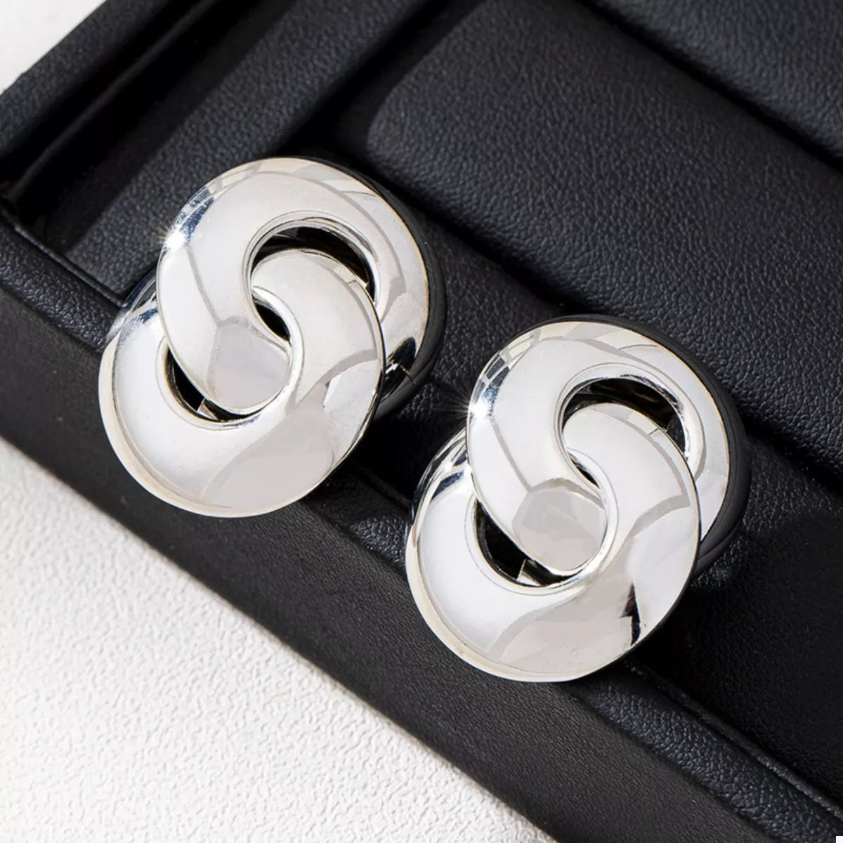 Chunky Knot Stud Earrings - TheMomCo.