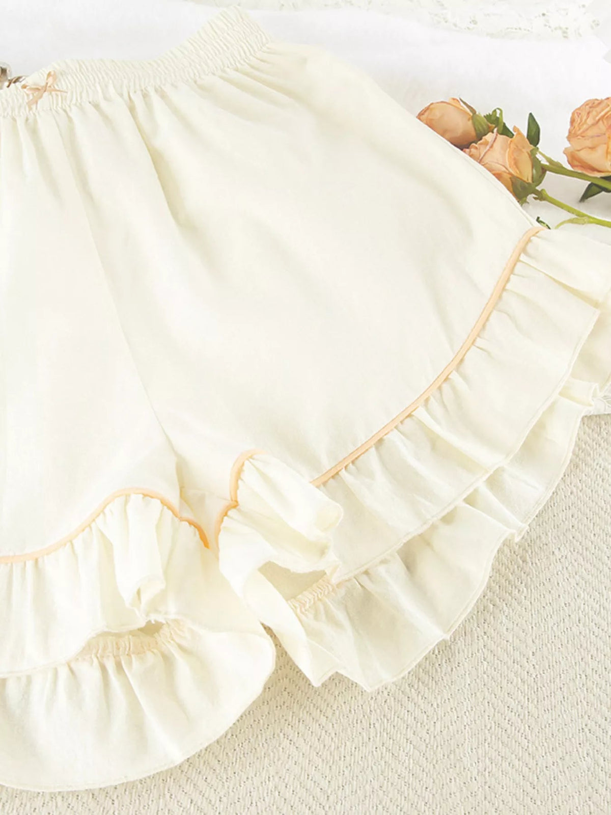 Contrast Trim Long Sleeve Top and Shorts Lounge Set - TheMomCo.