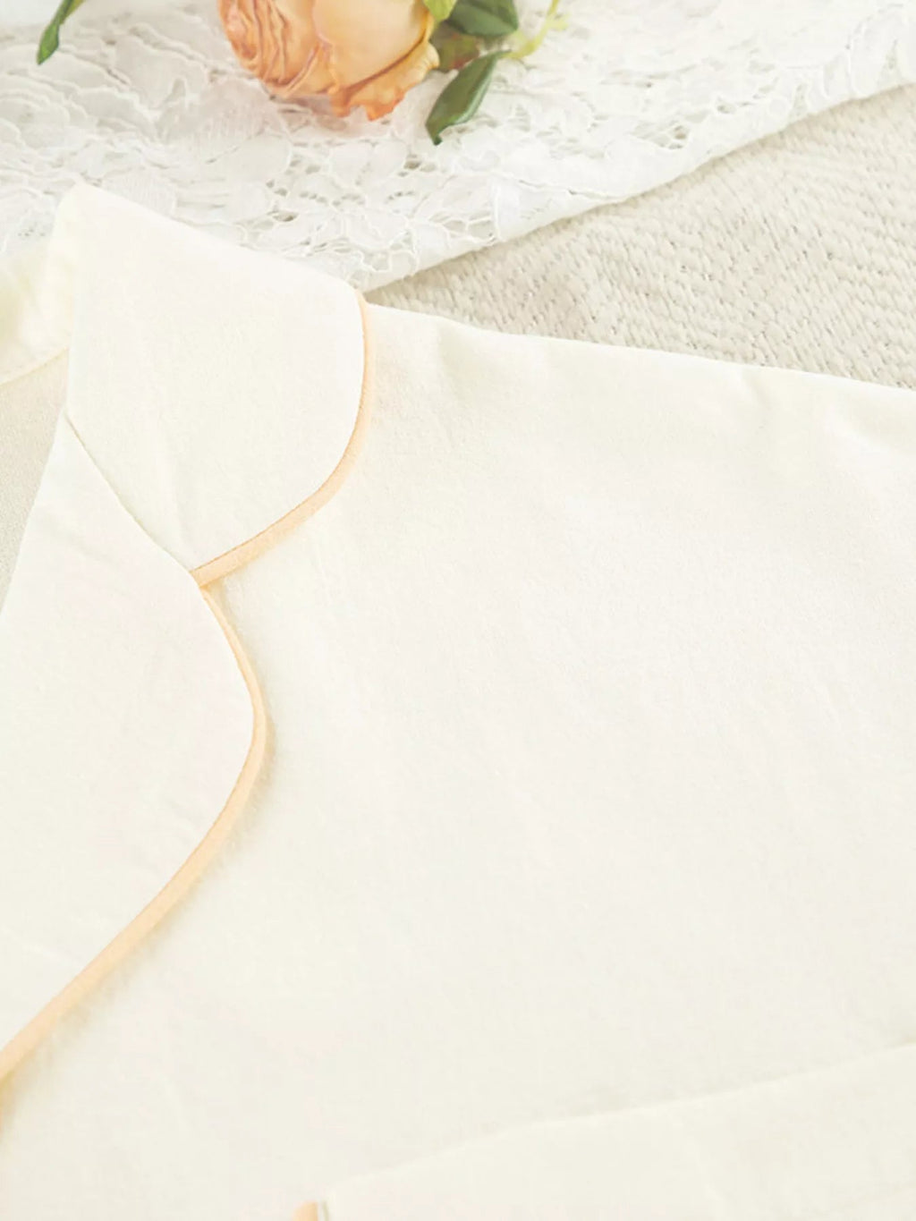 Contrast Trim Long Sleeve Top and Shorts Lounge Set - TheMomCo.