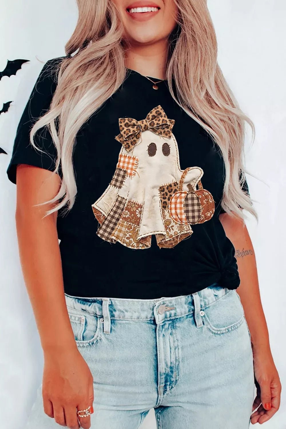 Full Size Halloween Ghost Applique Short Sleeve T-Shirt Plus Size - TheMomCo.