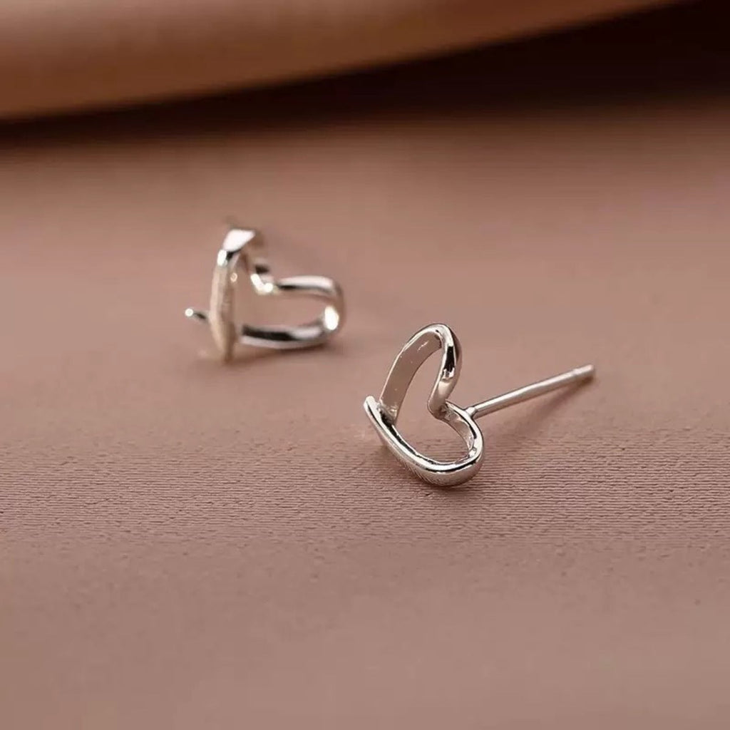 Heart-Shaped Stud Earrings - TheMomCo.