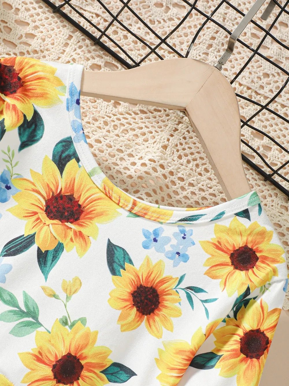 Kids Sunflower Print Round Neck Long Sleeve Dress - TheMomCo.
