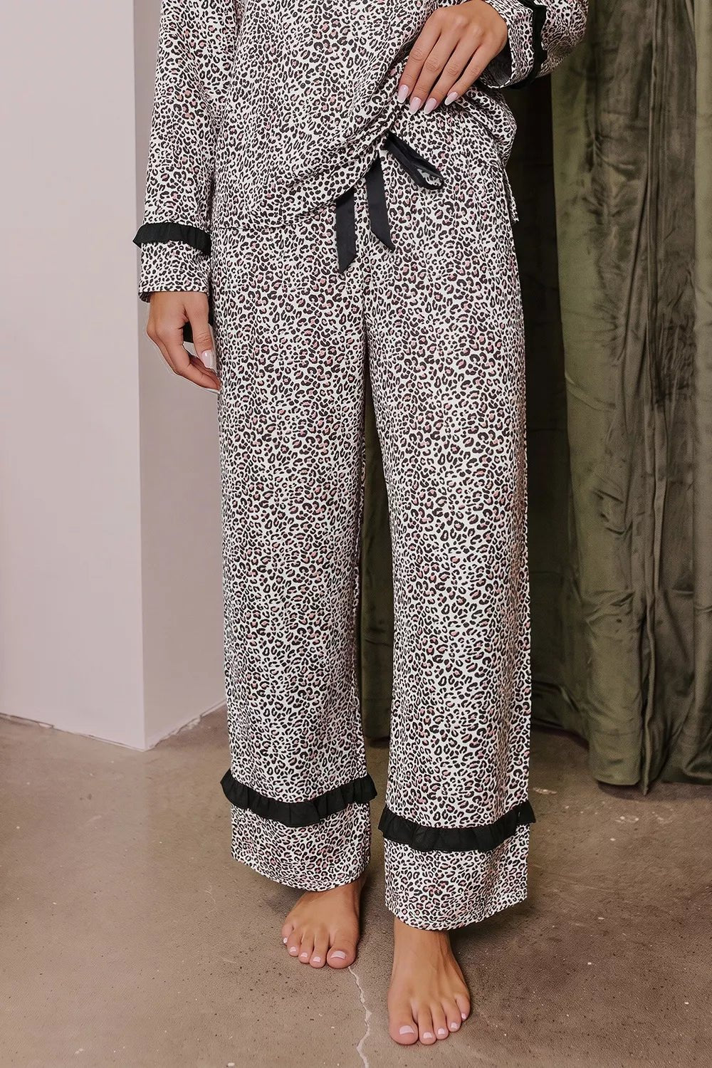 Leopard Print Bow Knot Patchwork Long Sleeve Lounge Set - TheMomCo.