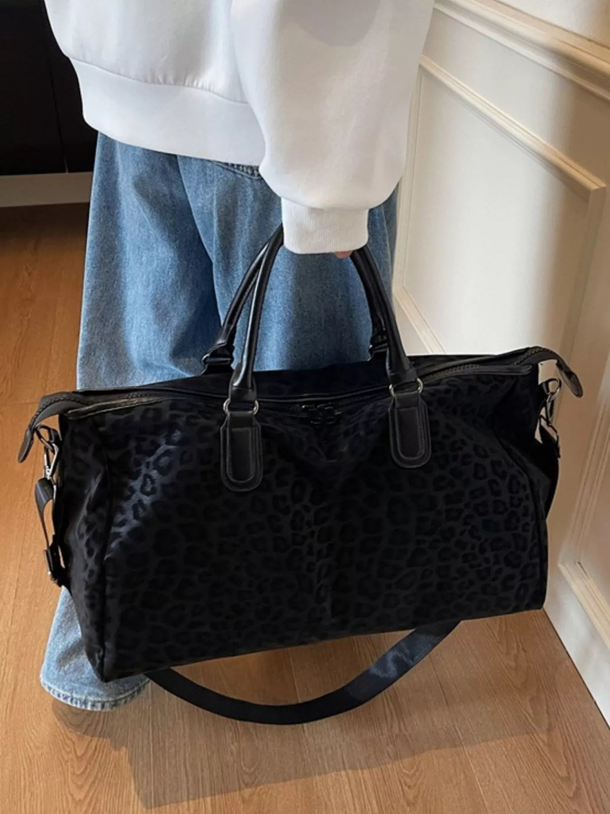 Leopard Print Travel Bag - TheMomCo.