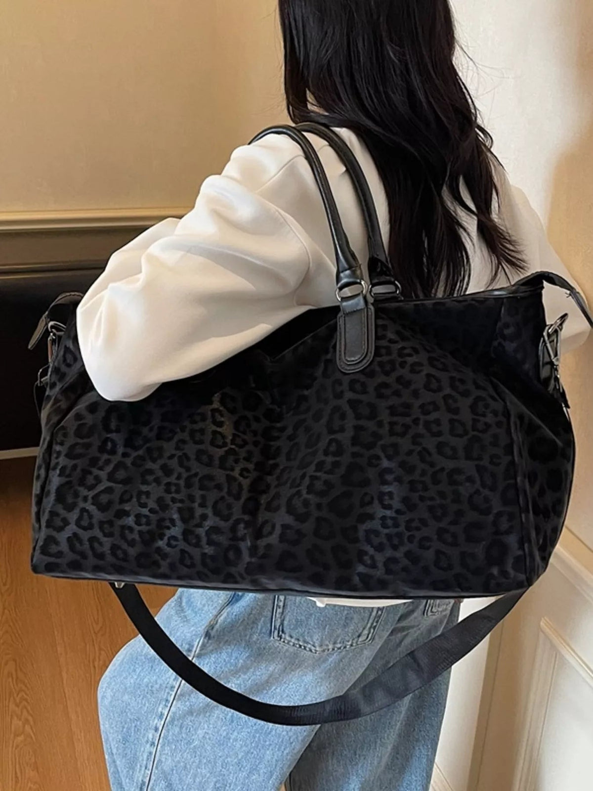 Leopard Print Travel Bag - TheMomCo.