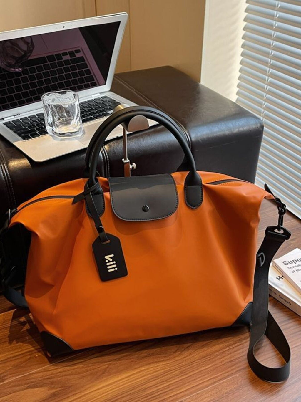 Lightweight Travel Duffel Bag - TheMomCo.
