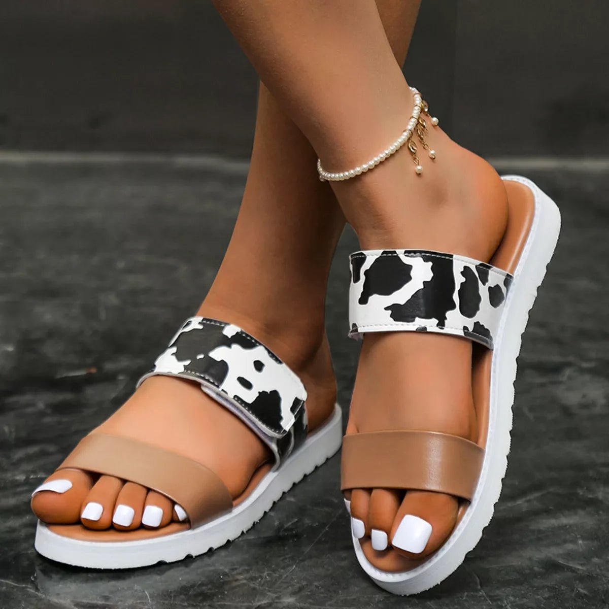 Open Toe Flats Sandals - TheMomCo.