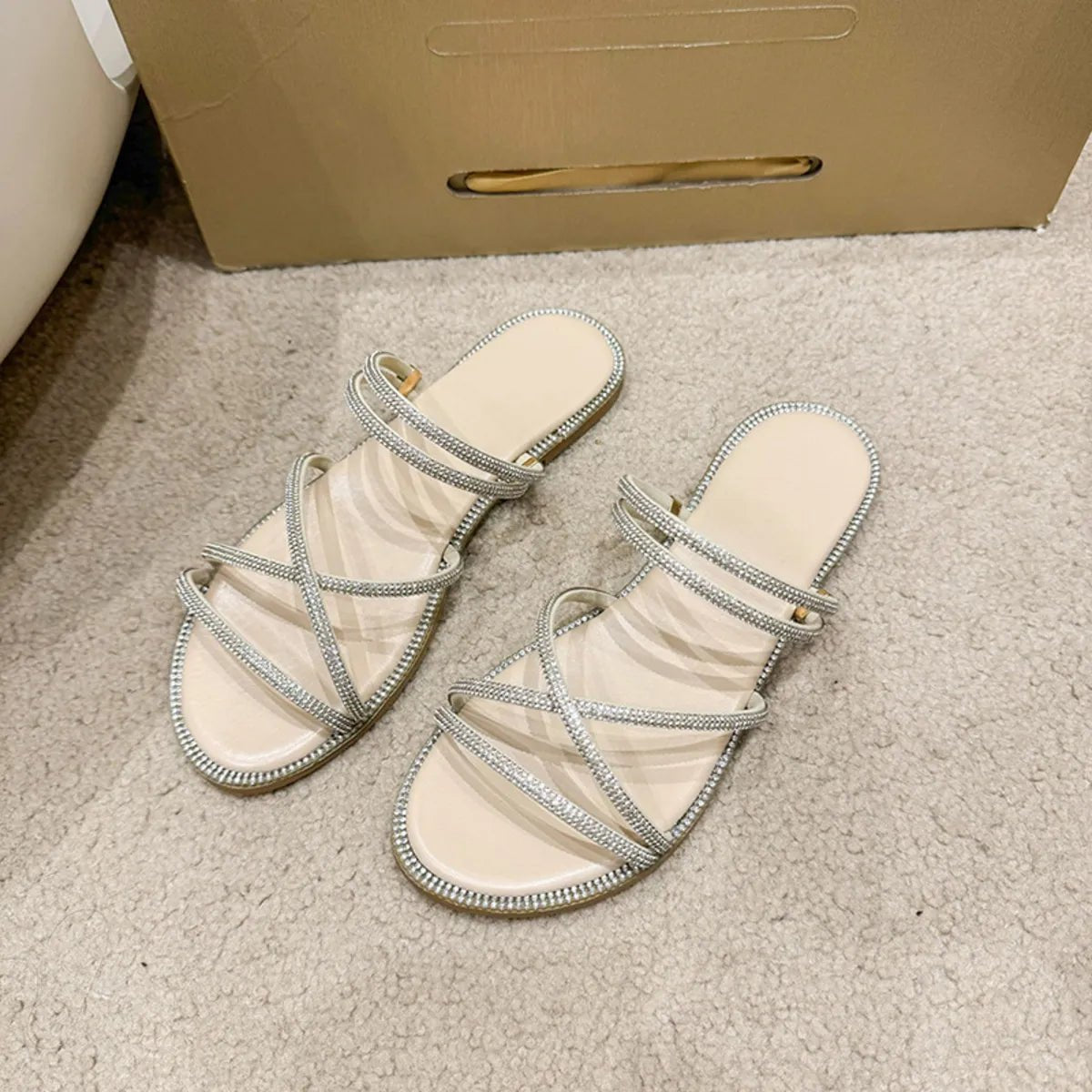 Open Toe Flats Sandals - TheMomCo.