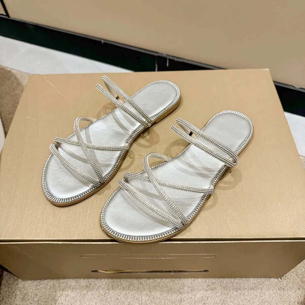 Open Toe Flats Sandals - TheMomCo.