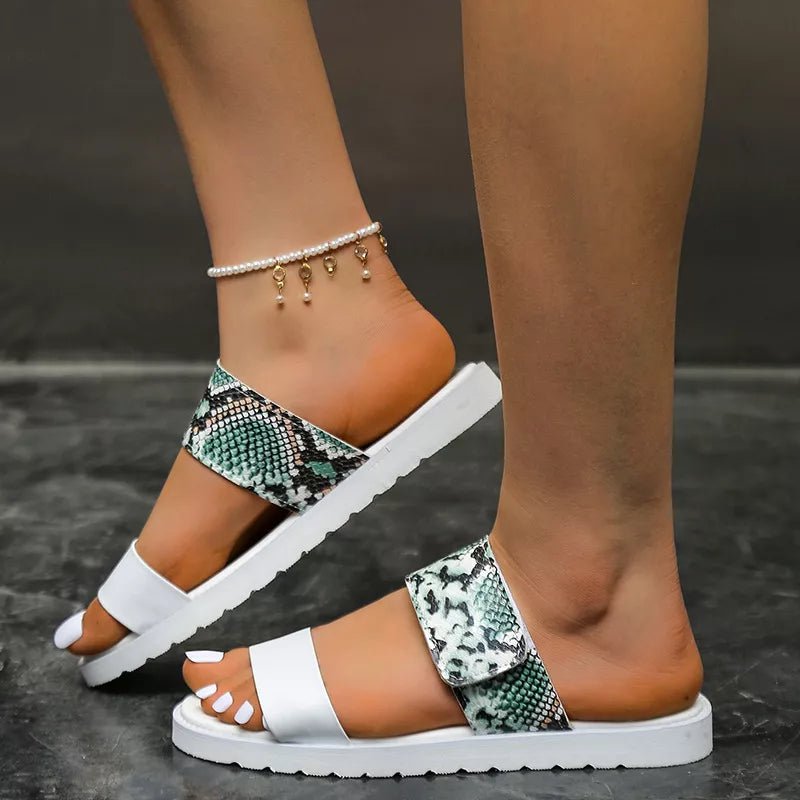 Open Toe Flats Sandals - TheMomCo.