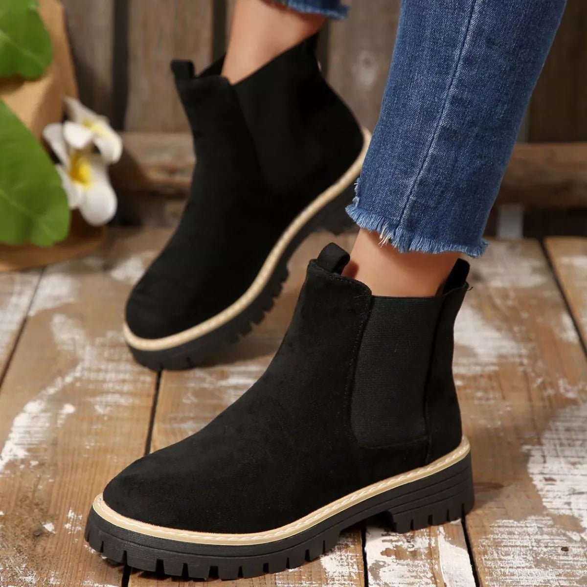 Round Toe Block Heels Boots - TheMomCo.