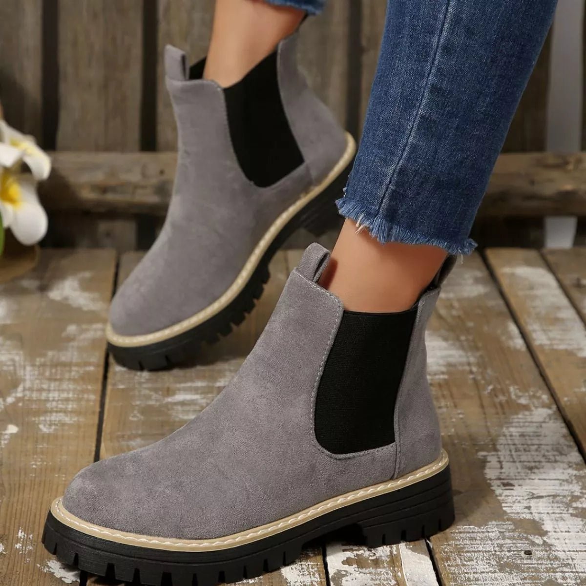 Round Toe Block Heels Boots - TheMomCo.