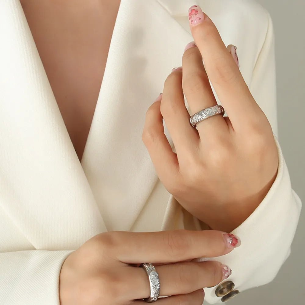 Titanium Steel Inlaid Zircon Embossed Ring - TheMomCo.