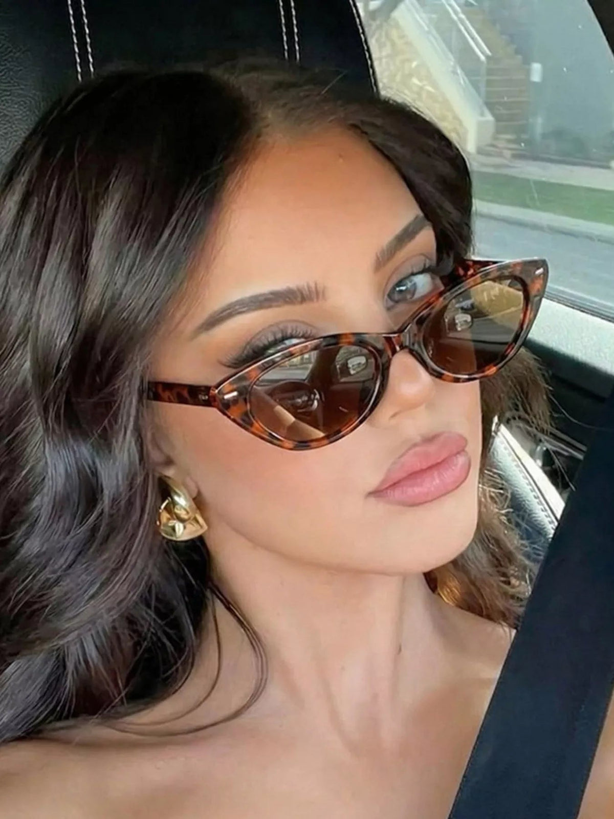 Vintage Cat-Eye Sunglasses - TheMomCo.